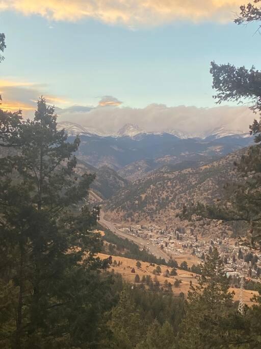 Sodacreek Look-Out .3 Mi From I70 + Hotsprings 爱达荷斯普林斯 外观 照片